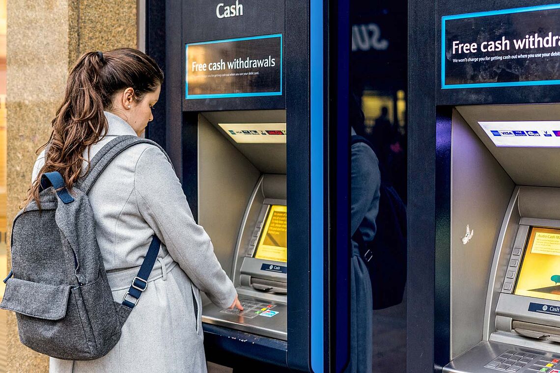 Gebühren zurück bei Card Complete