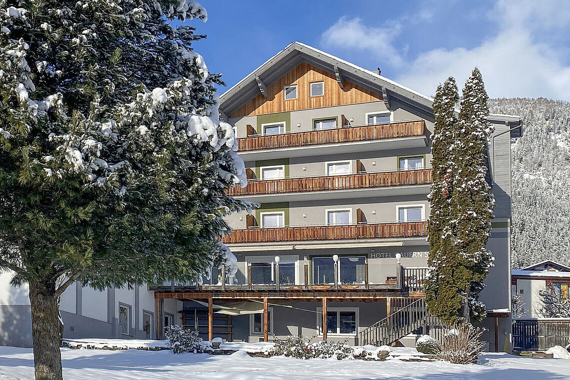 Außenansicht im Winter Natur Aktiv Hotel Tauernstern