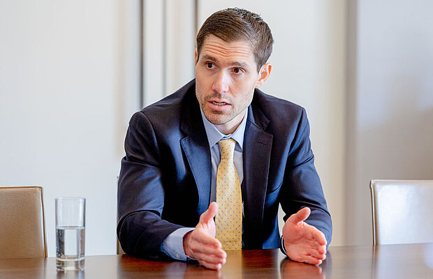 Porträt Eric Bernbaum
