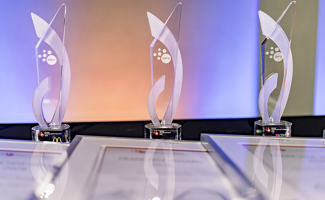 Drei gläserne Trophäen