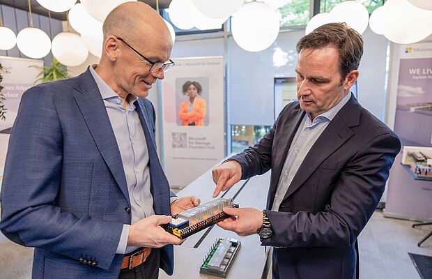 Foto Hermann Erlach  und Rainer Kalkbrener