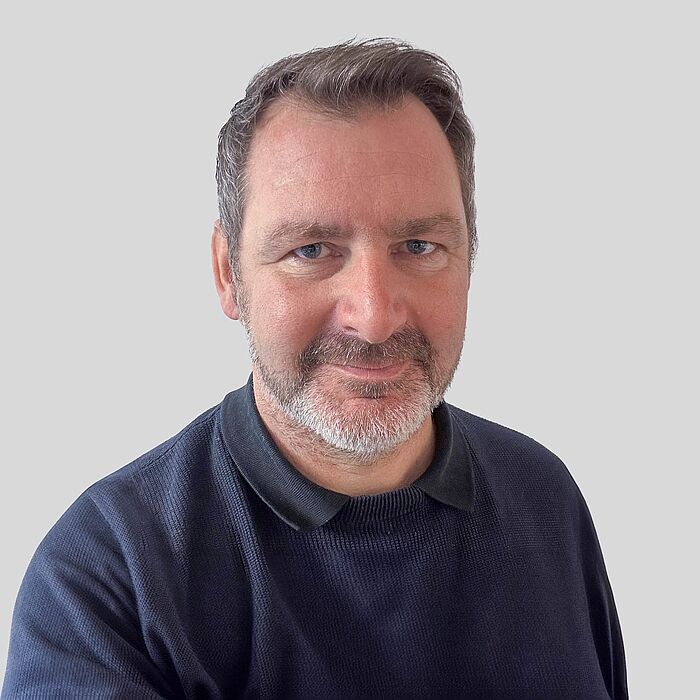 Portraitfoto Andreas Strauß