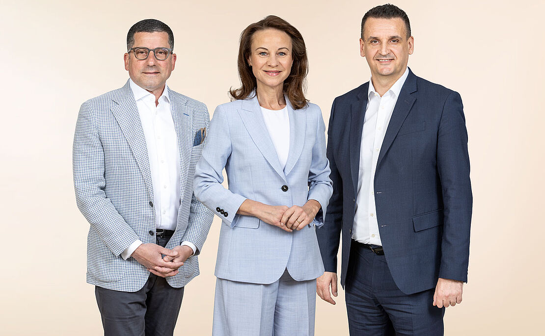 Marcel Haraszti, Patricia Neumann und Ivan Vlaho stehen nebeneinander
