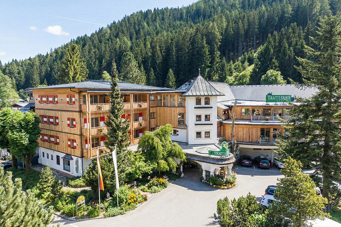 Außenansicht Hotel GUT Trattlerhof
