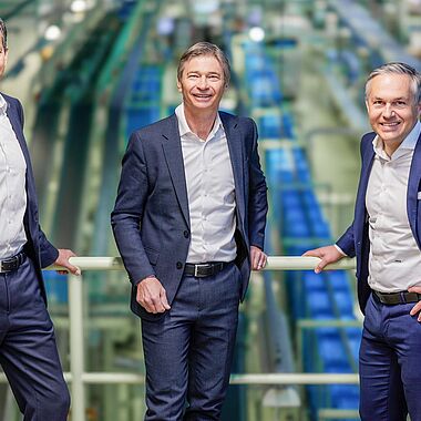 Gruppenfoto Andreas Janka, Andreas Windischbauer und Maximilian von Künsberg Sarre  