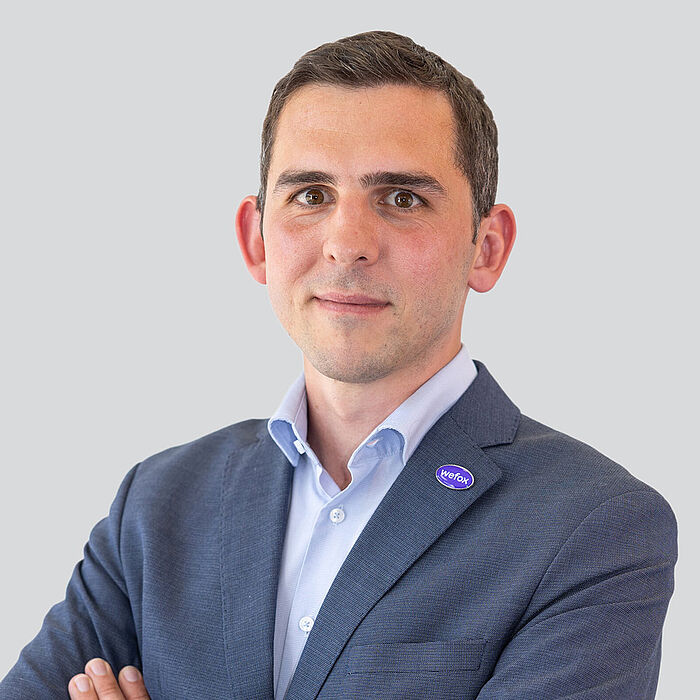 Portraitfoto Lukas Lindenhofer