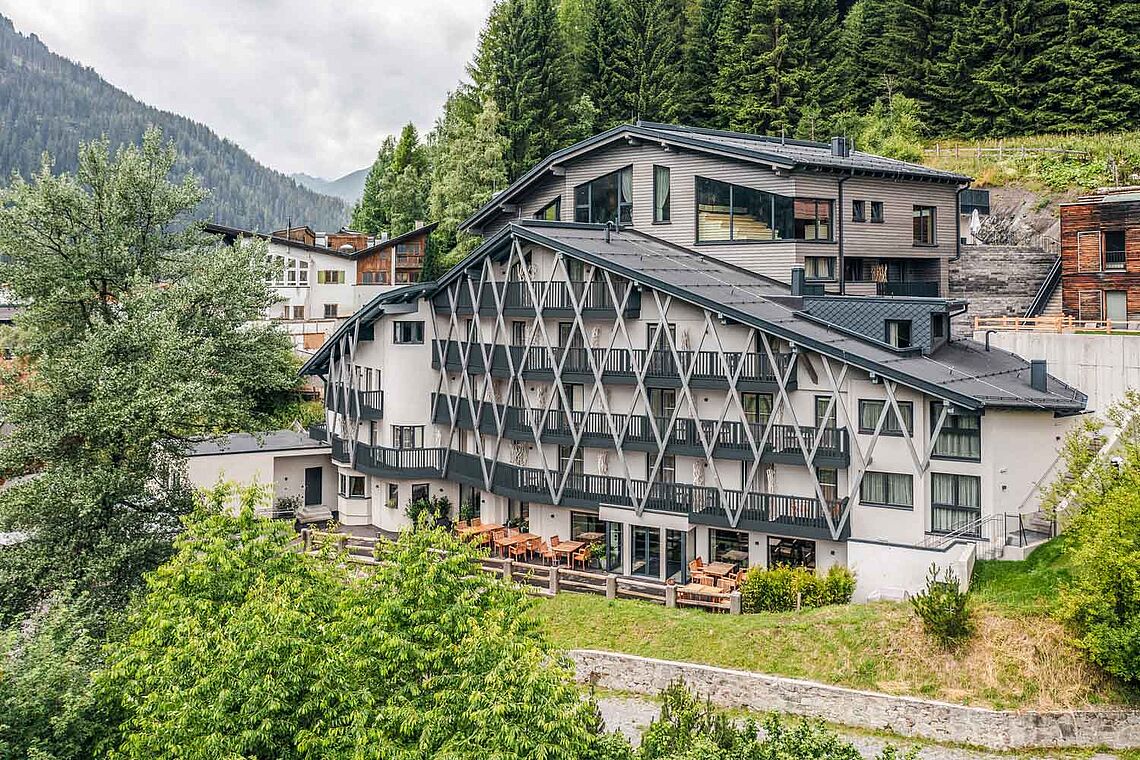 Außenansicht Hotel Arpuria St. Anton am Arlberg