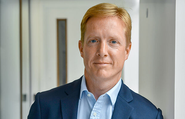 Fot James Butterfill, Coinshares