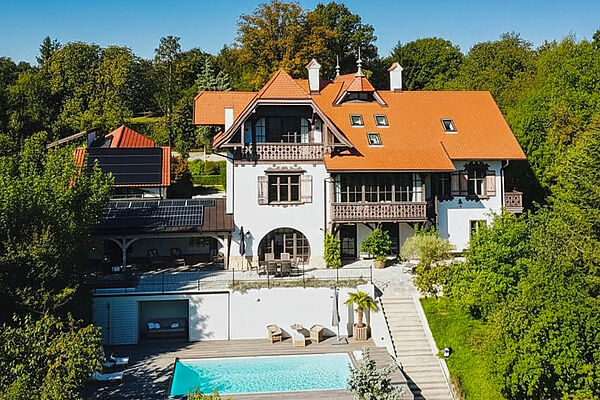 Tullnerbach – Exquisite Wienerwaldvilla – meisterhaft saniert