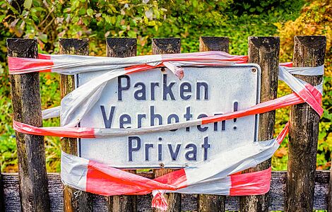 Parken verboten Schild