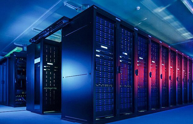 Blick auf einen Supercomputer
