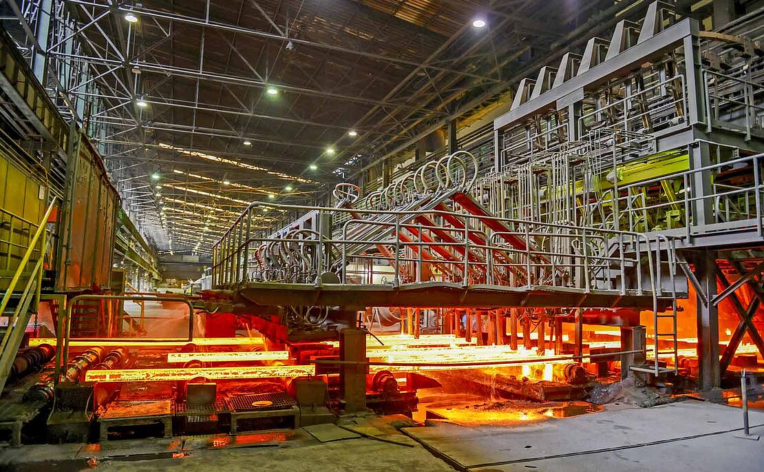 Fabrikshalle Stahlproduktion ArcelorMittal