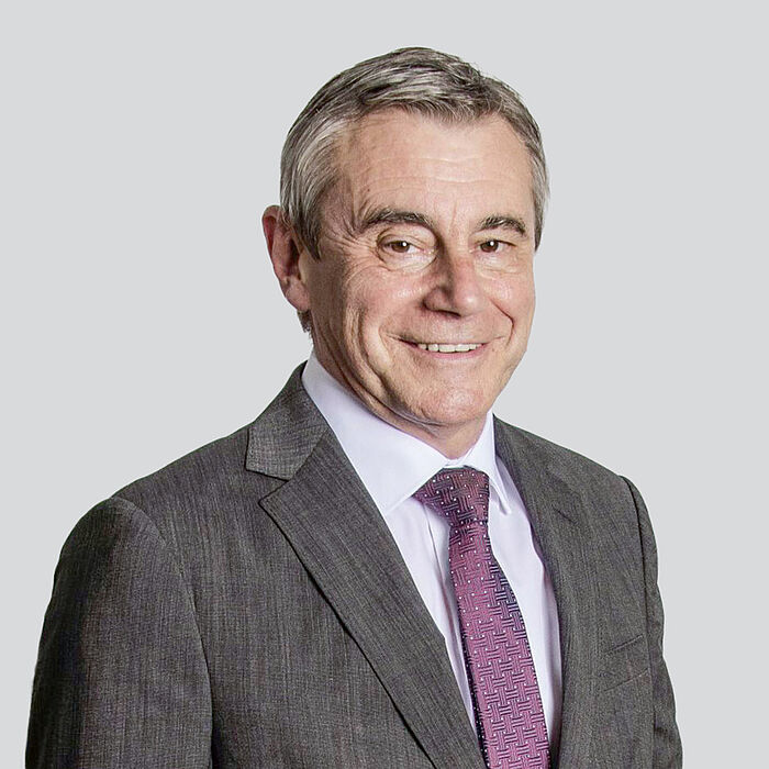 Portraitfoto Heinrich Schaller