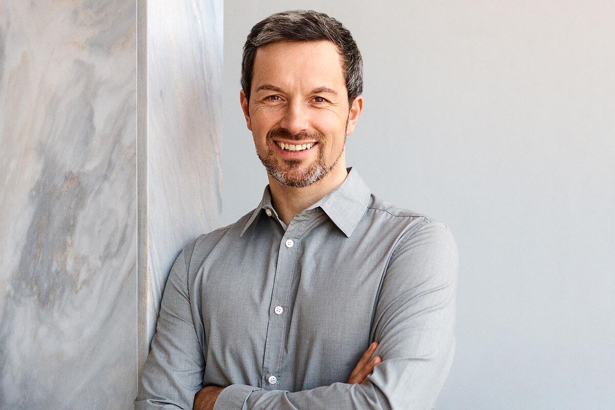 Interview mit Marc Friedrich - „Die größte Revolution aller Zeiten“ |  gewinn.com