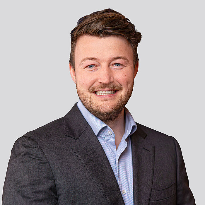 Portraitfoto Eduard Fröschl