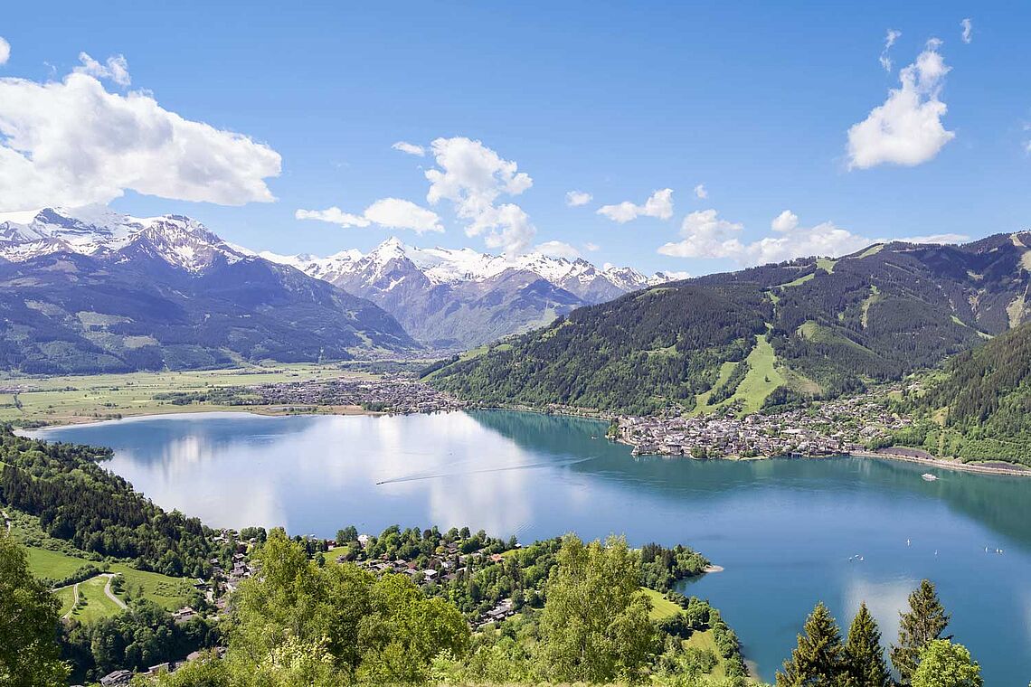 Blick auf Zeller See und Gletscher Kaprun