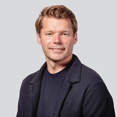 Portraitfoto Florian Hochebner