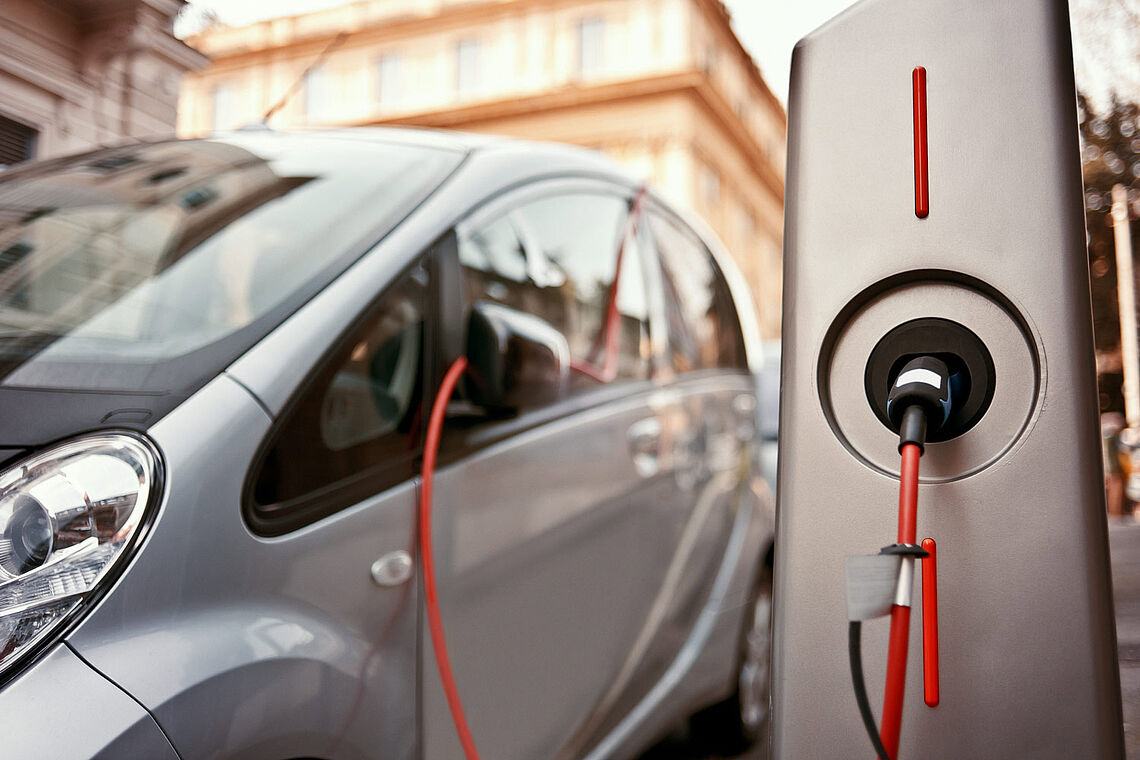 E-Auto, das geladen wird