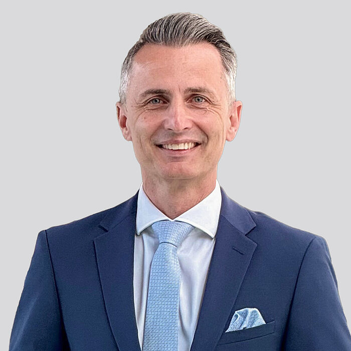 Portraitfoto Alexander Bauer