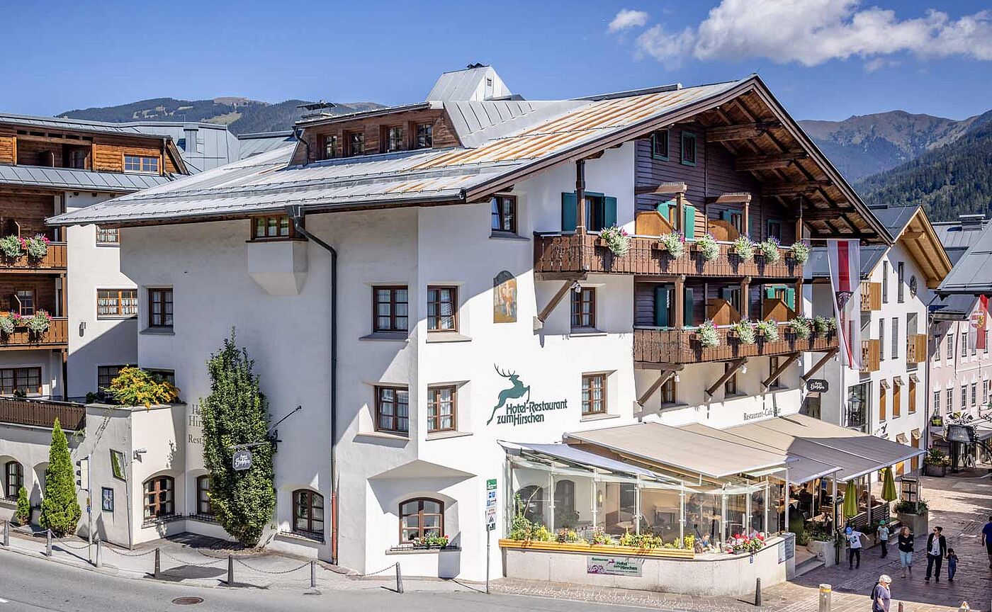 Außenansicht Hotel zum Hirschen Zell am See-Kaprun