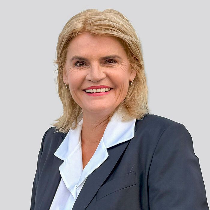 Portraitfoto Annemarie Ulbing