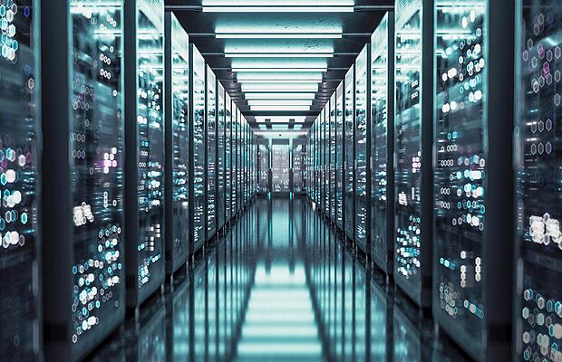 Gang in einem Datenspeicherlager