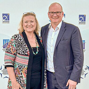 Gruppenfoto Bettina Ganghofer und Julian Jäger