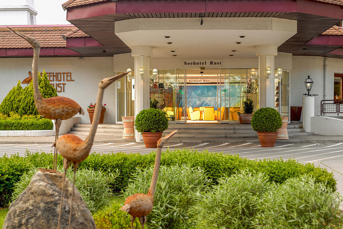 Eingangs- und Empfangsbereich Seehotel Rust