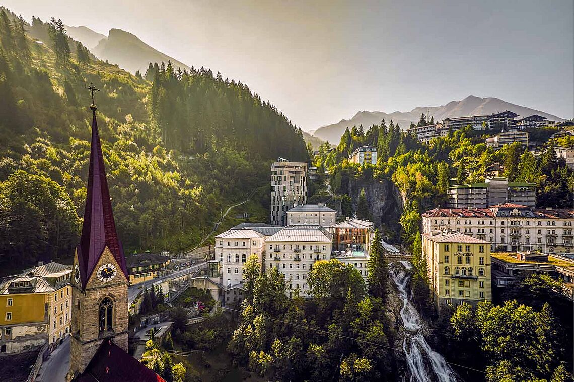 Drohnenaufnahme Straubinger Grand Hotel in Bad Gastein